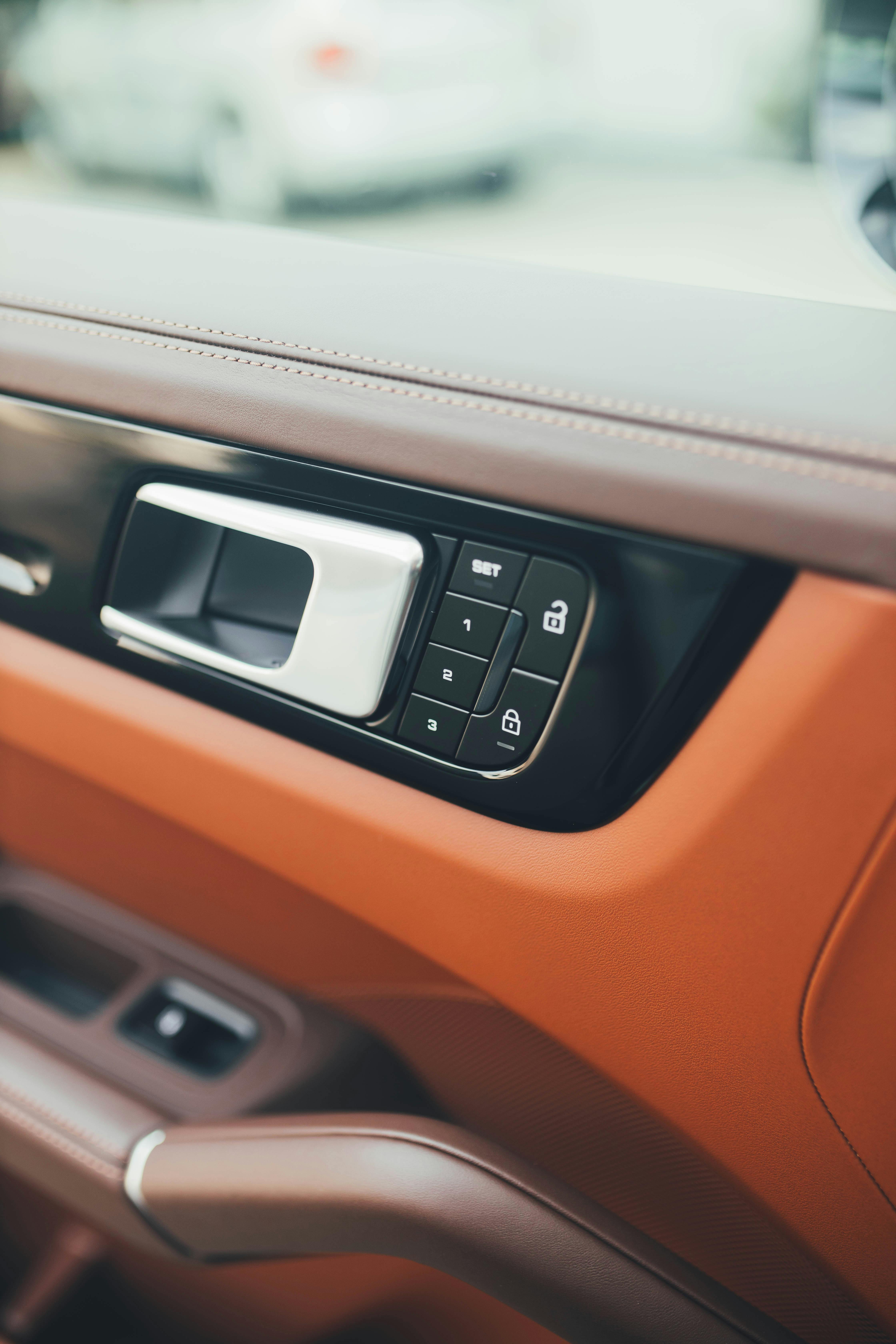 <b>Metode Alternatif Membuka Kunci TV Sharp Tanpa Remote<b/></b>