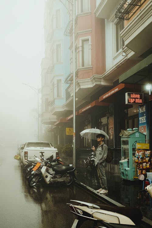 人, 垂直拍摄, 城市 的 免费素材图片