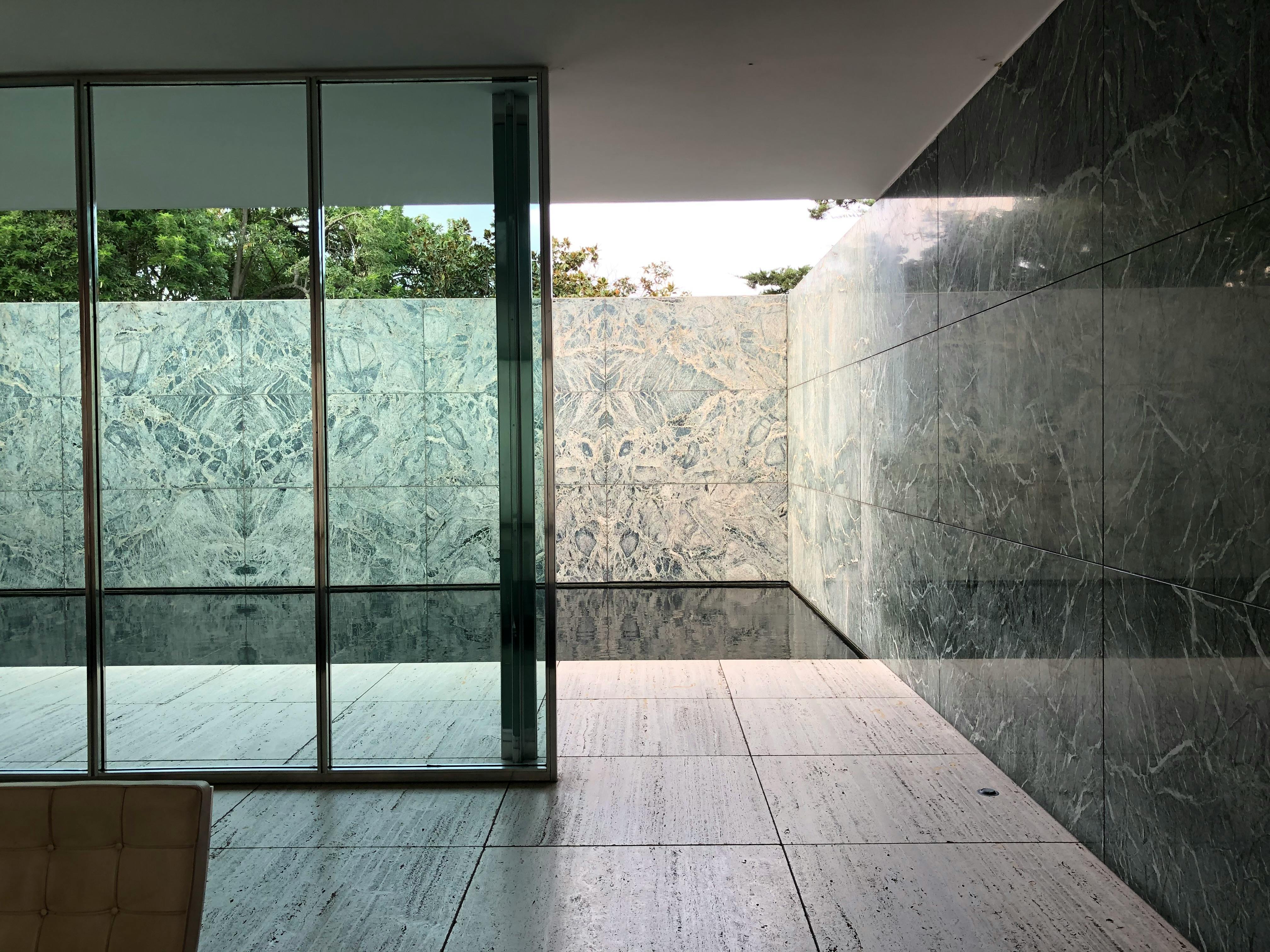 Gạch Marble Trắng Vân Mây: Xu Hướng Trang Trí Nhà Cửa 5 Gạch Marble Trắng Vân Mây: Xu Hướng Trang Trí Nhà Cửa