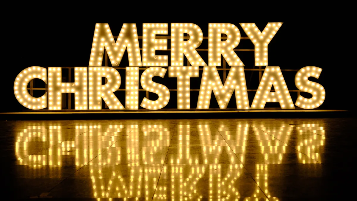 Neon Sign Shopping Guide: Merry Christmas Neon Sign Comparison