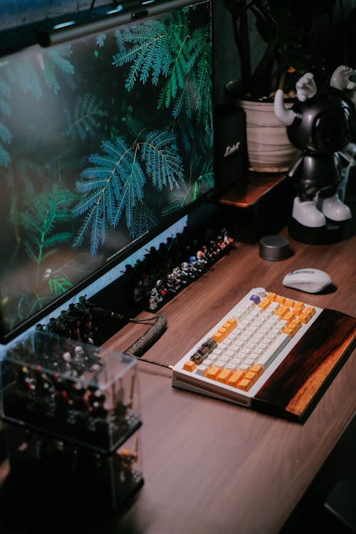 Computer Set With Lights Turned On · Free Stock Photo