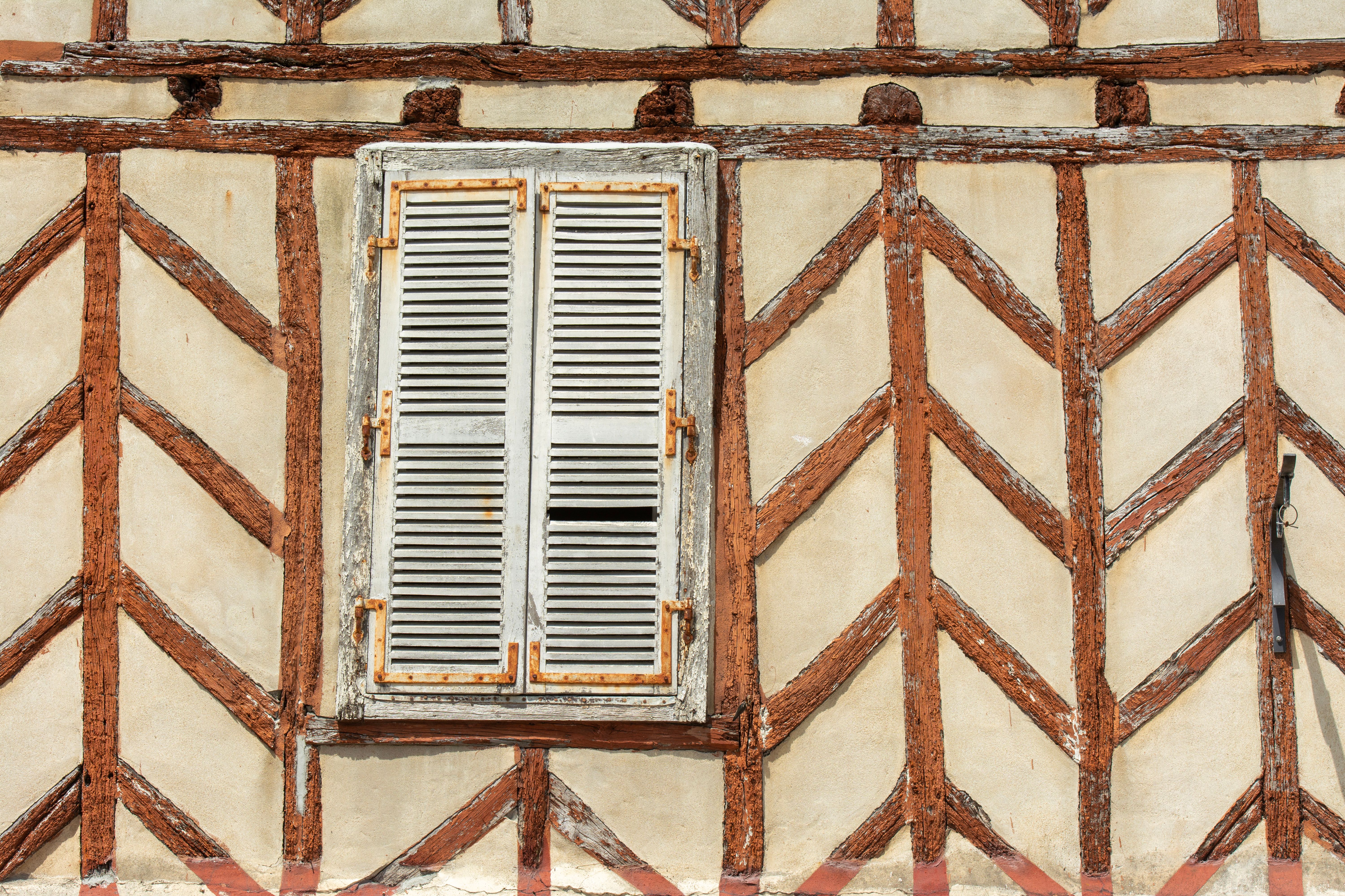 Wood; windows, French-windows and their frames; of tropical wood