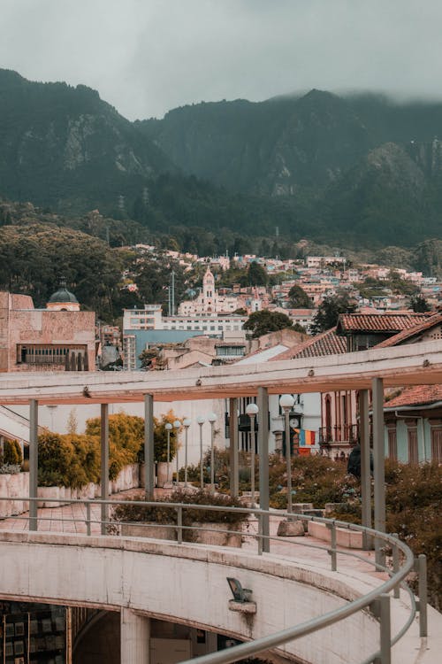 Gratis lagerfoto af aan lichtbak toevoegen, bjerge, bogota