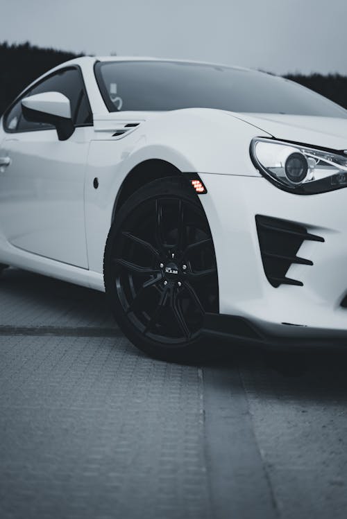 Close up of White Toyota FT 86