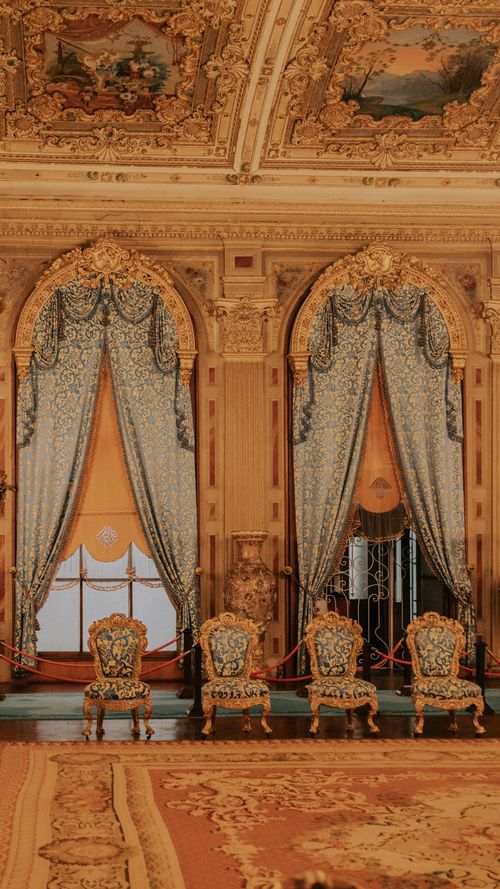 Free Ornate room with gilded chairs and opulent decor at Dolmabahçe Palace, Istanbul. Stock Photo