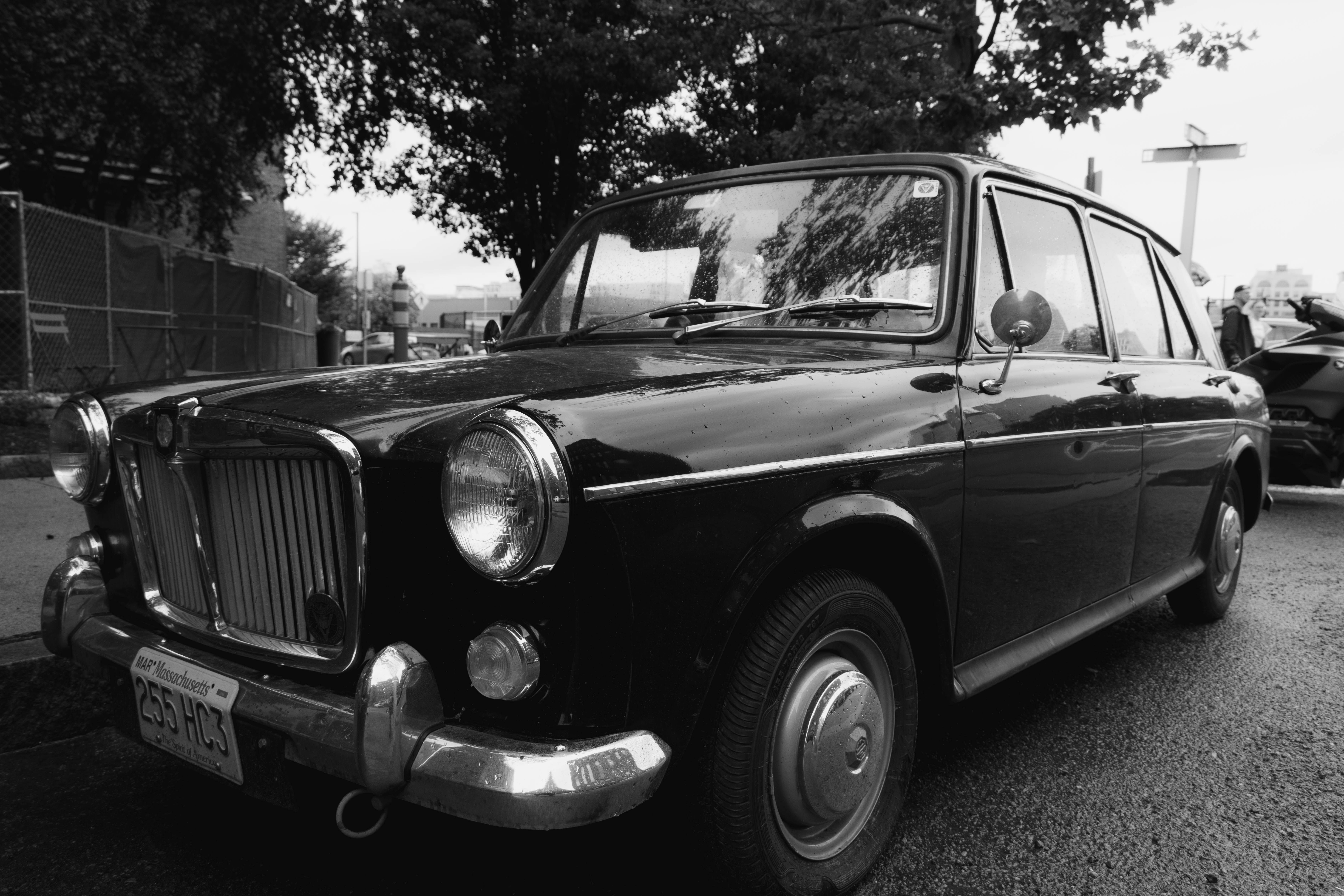 Vintage BMC ADO16 · Free Stock Photo