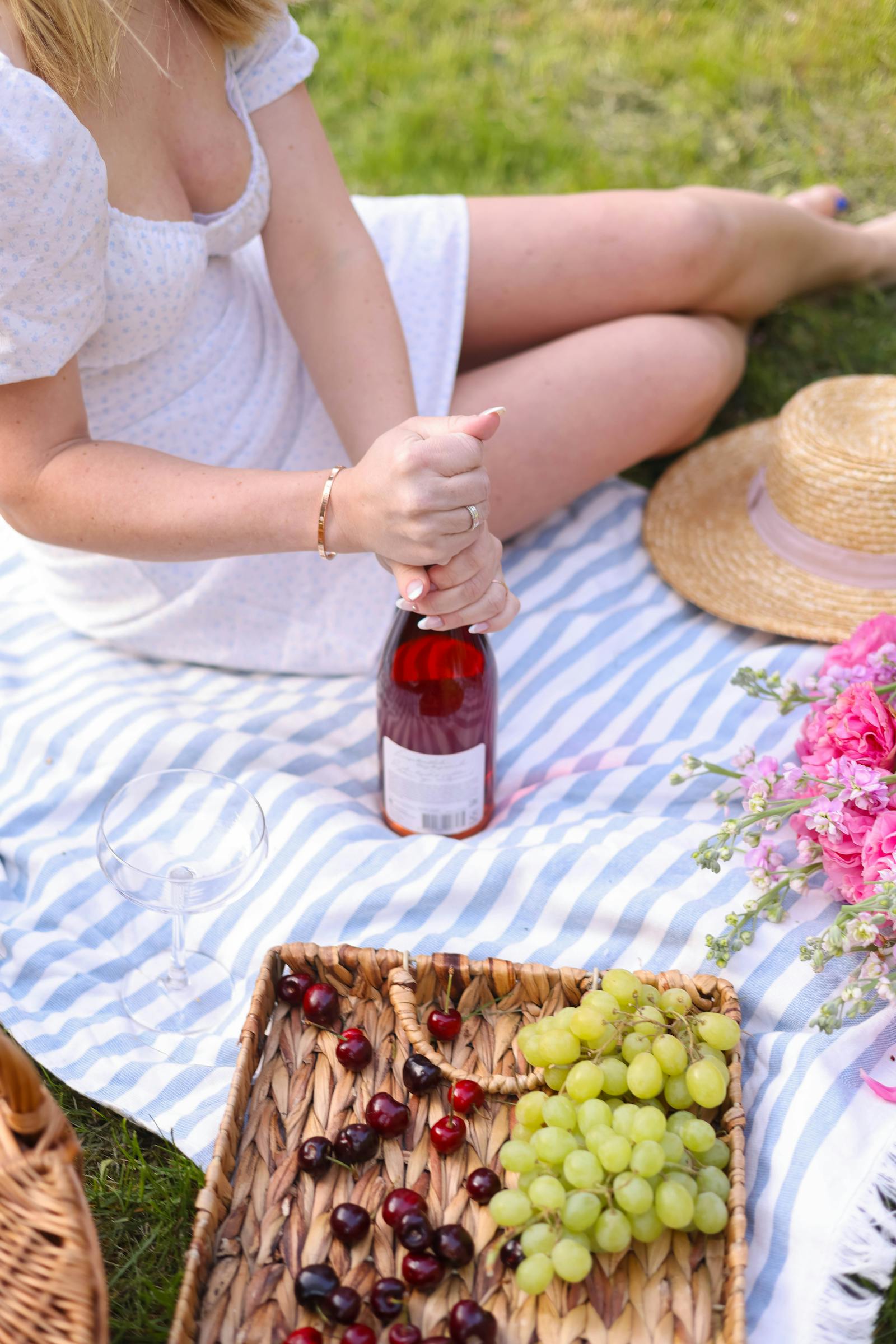 Picnic London Photos, Download The BEST Free Picnic London Stock Photos