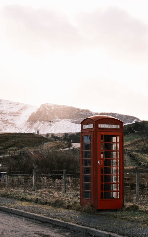 Imagine de stoc gratuită din Cabină, drum, fotografiere verticală