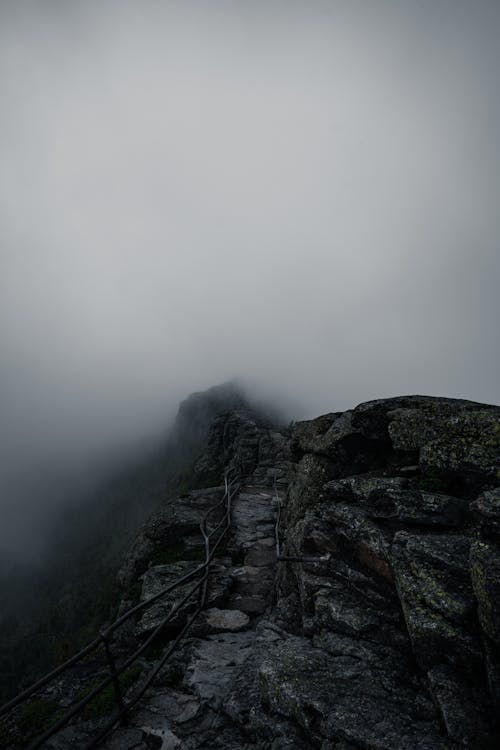 Immagine gratuita di avventura, cloud, montagna