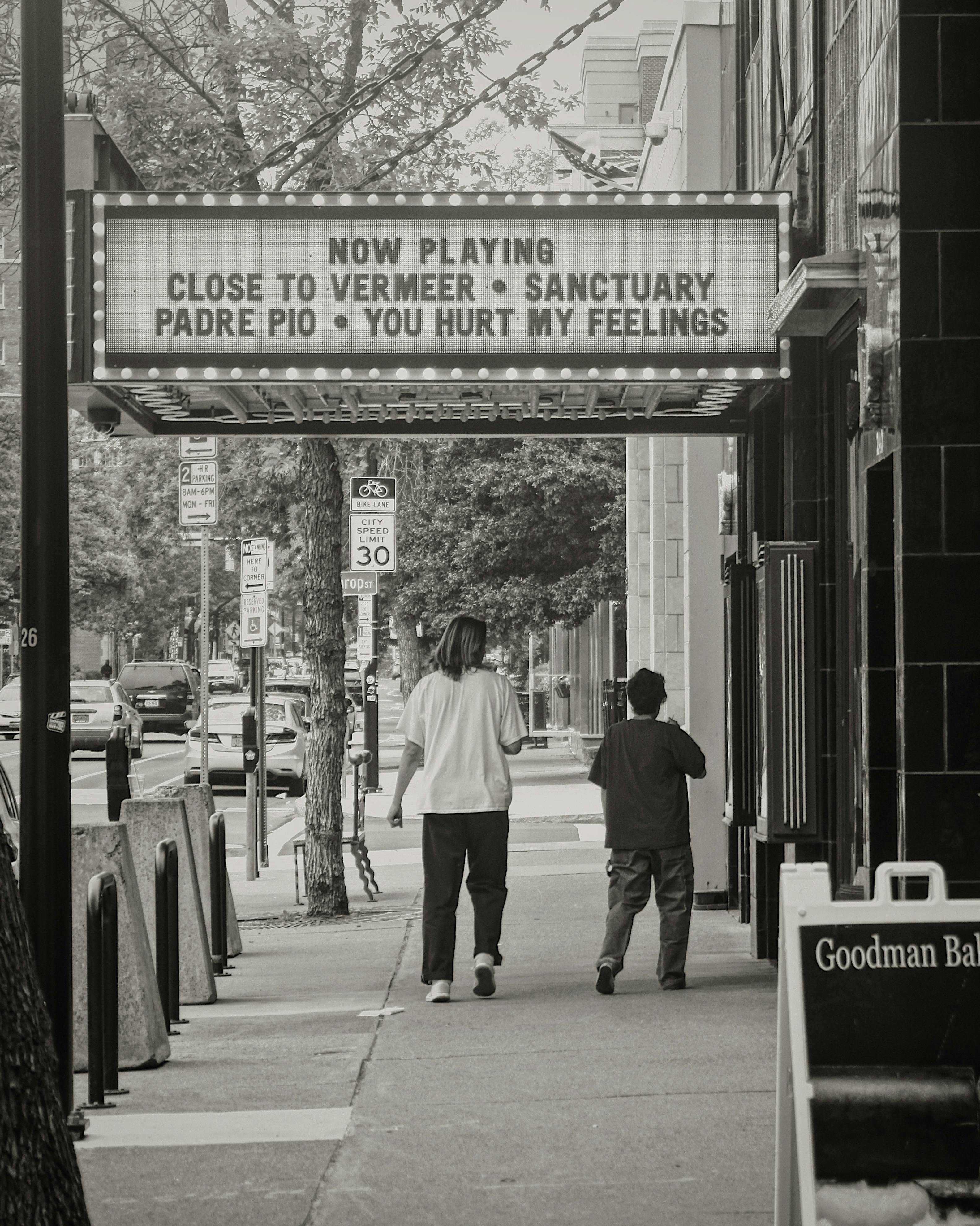 Kostenlos Kostenloses Stock Foto zu architektur, autos, bäume Stock-Foto