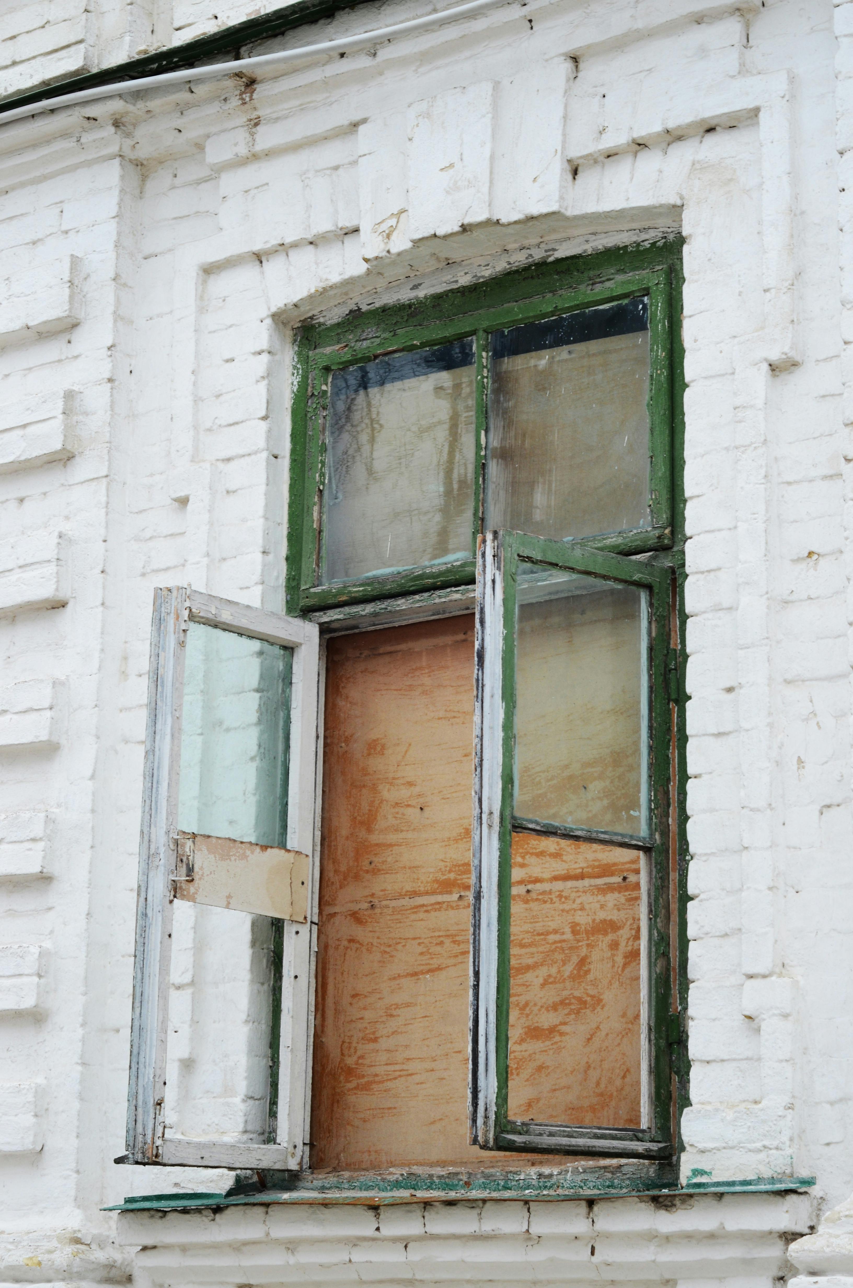 Windows in Abandoned Building · Free Stock Photo