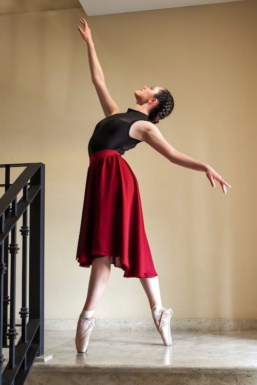 Foto profissional grátis de bailarina, braço levantado, dança