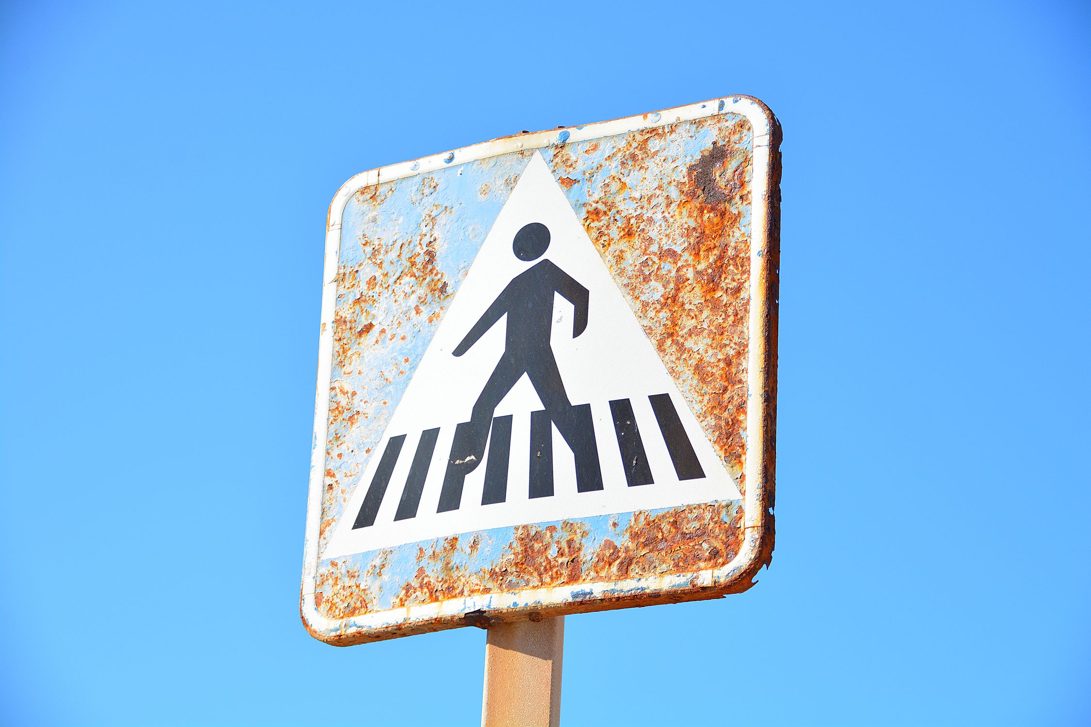 Rusty Road Sign · Free Stock Photo
