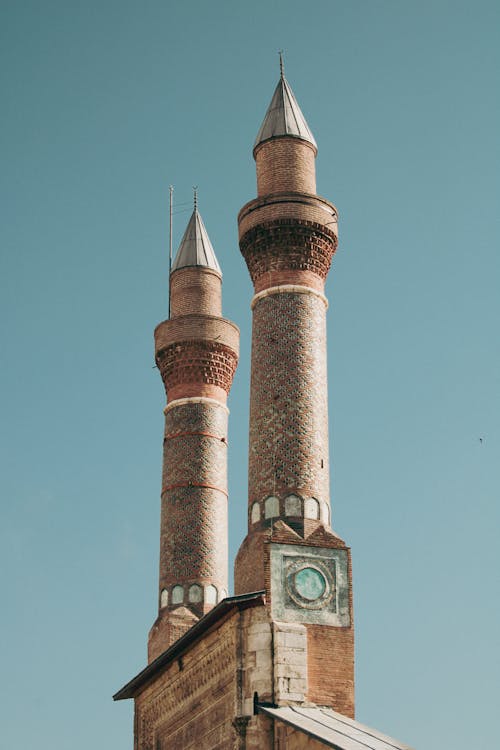 açık hava, cami, çifte minareli medrese içeren Ücretsiz stok fotoğraf