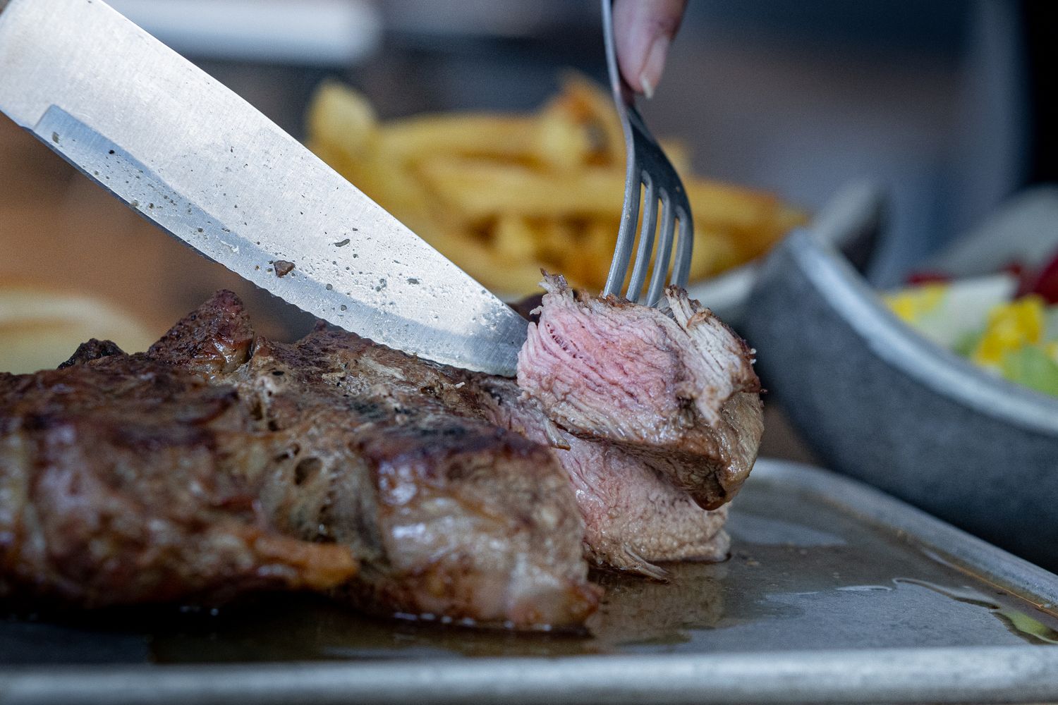 Crispy Bavette Steak with Roasted Garlic