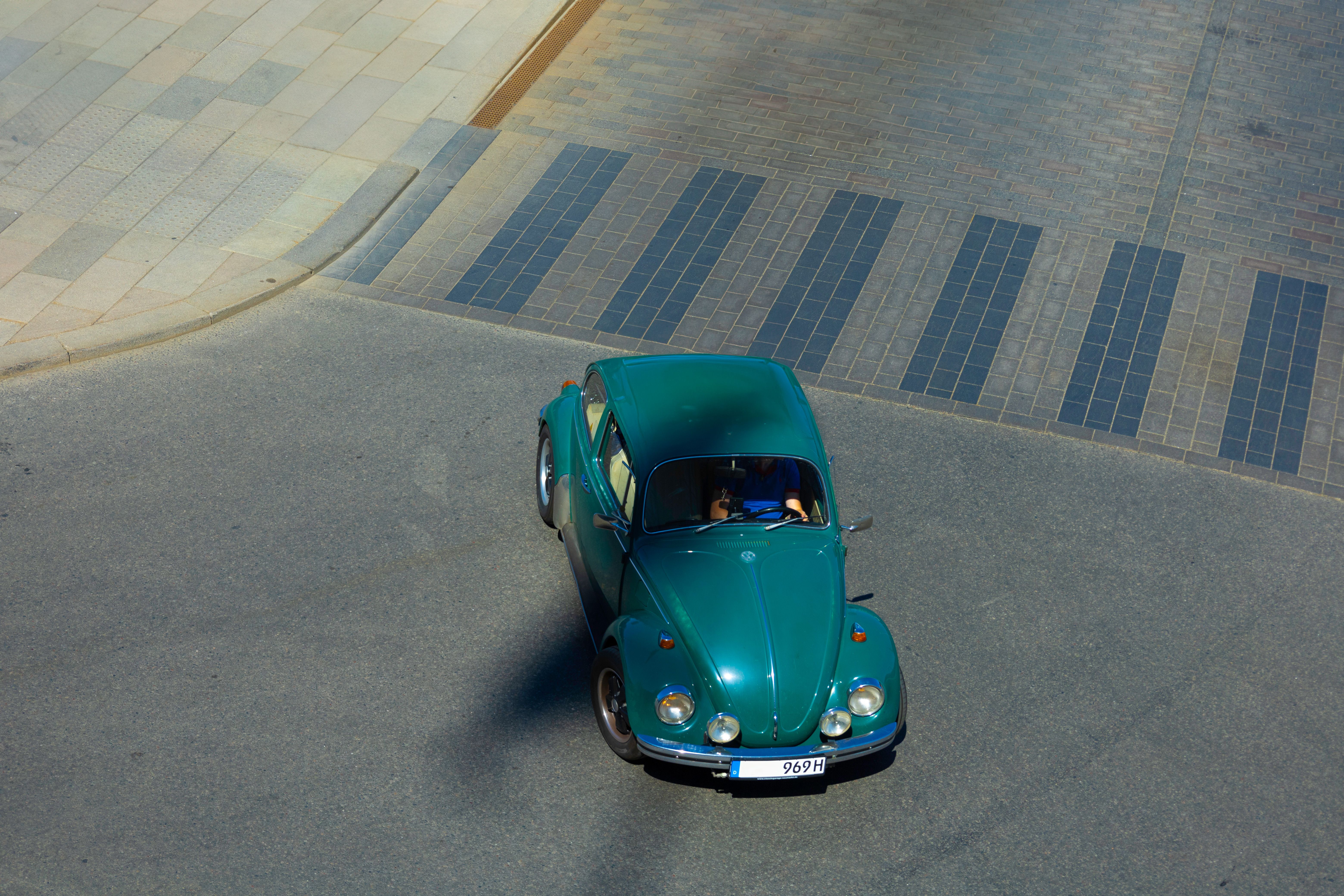 Green Volkswagen Beetle · Free Stock Photo