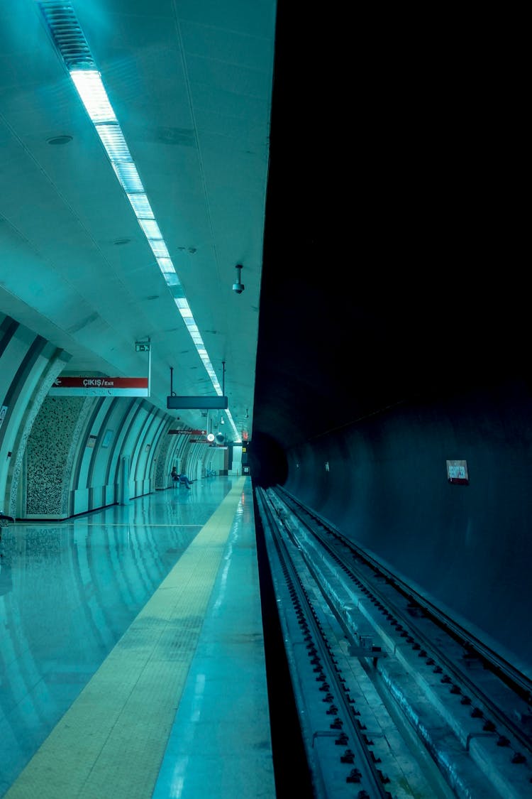 Tunnel And Subway Platform