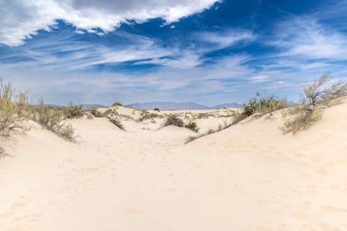 Foto stok gratis awan putih, gersang, gurun pasir