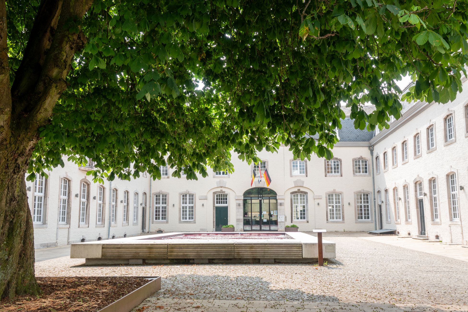 Limburgse politiek eist opheldering over financiën vliegveld Maastricht Aachen Airport