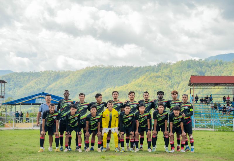 Football team group photo