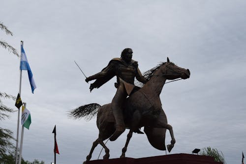 Monumento al Gral. Martín Miguel de Güemes