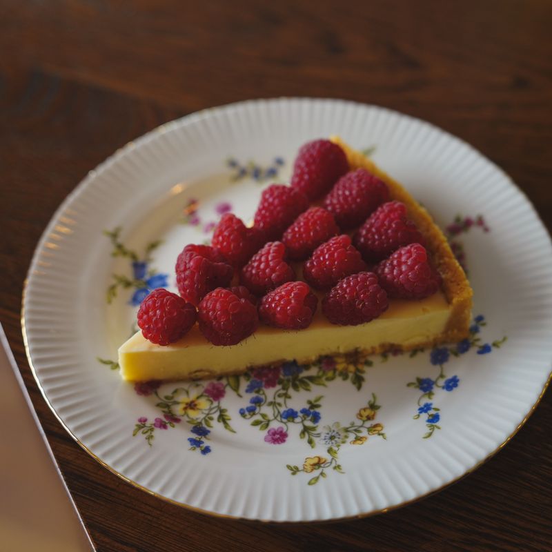 Raspberry Tart with Custard Cream