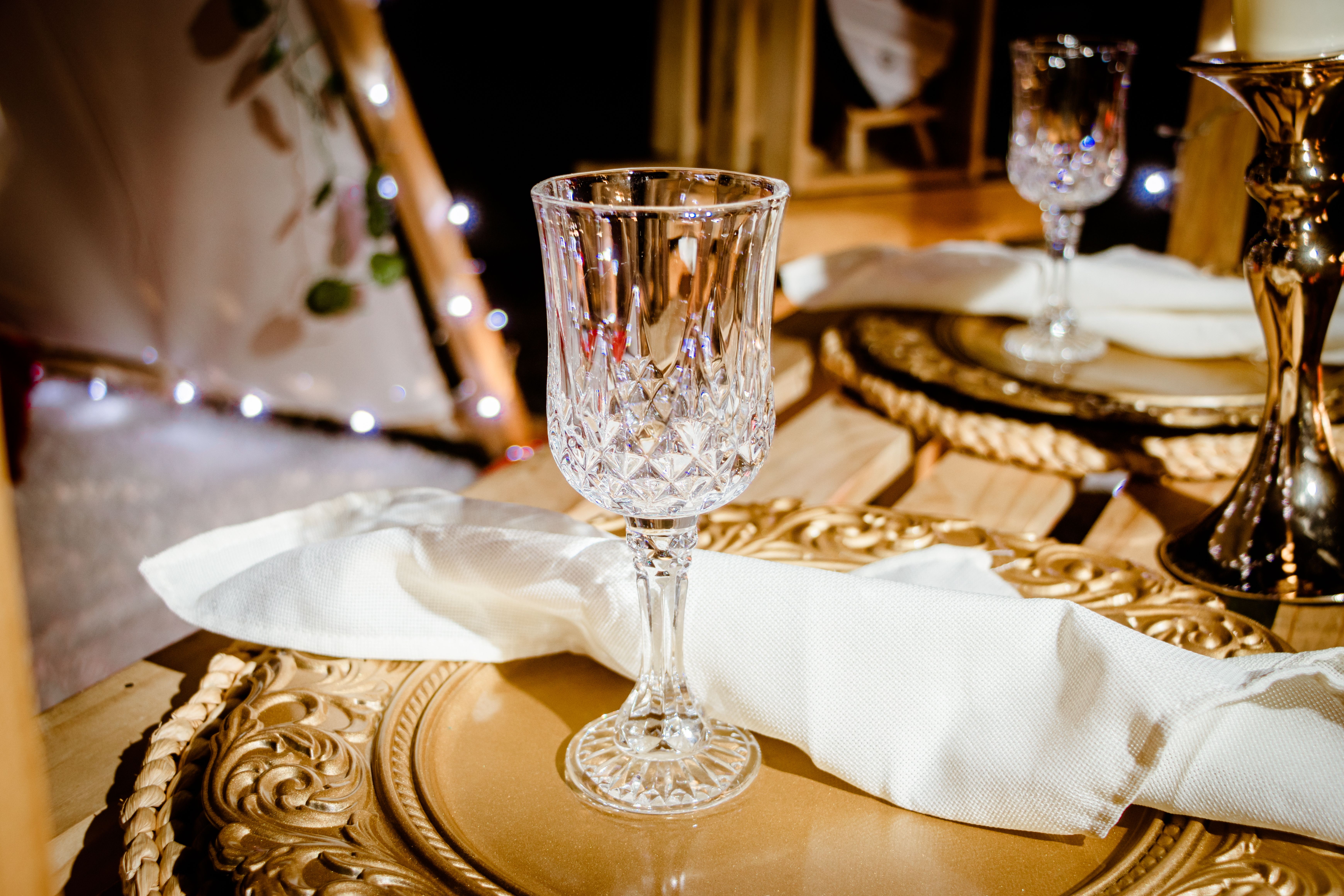 Retro Place Setting · Free Stock Photo