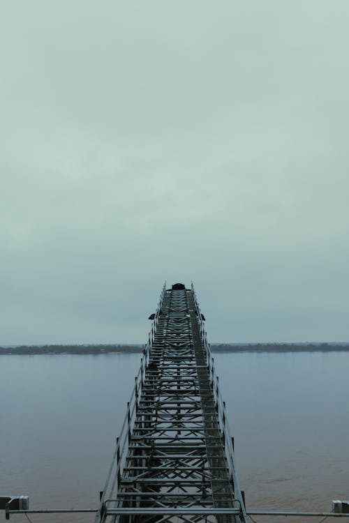 Fotobanka s bezplatnými fotkami na tému jazero, kovová stavba, most