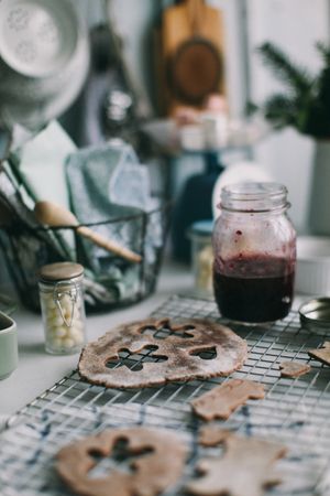 Gingerbread cookies by Lina Kivaka on Pexels