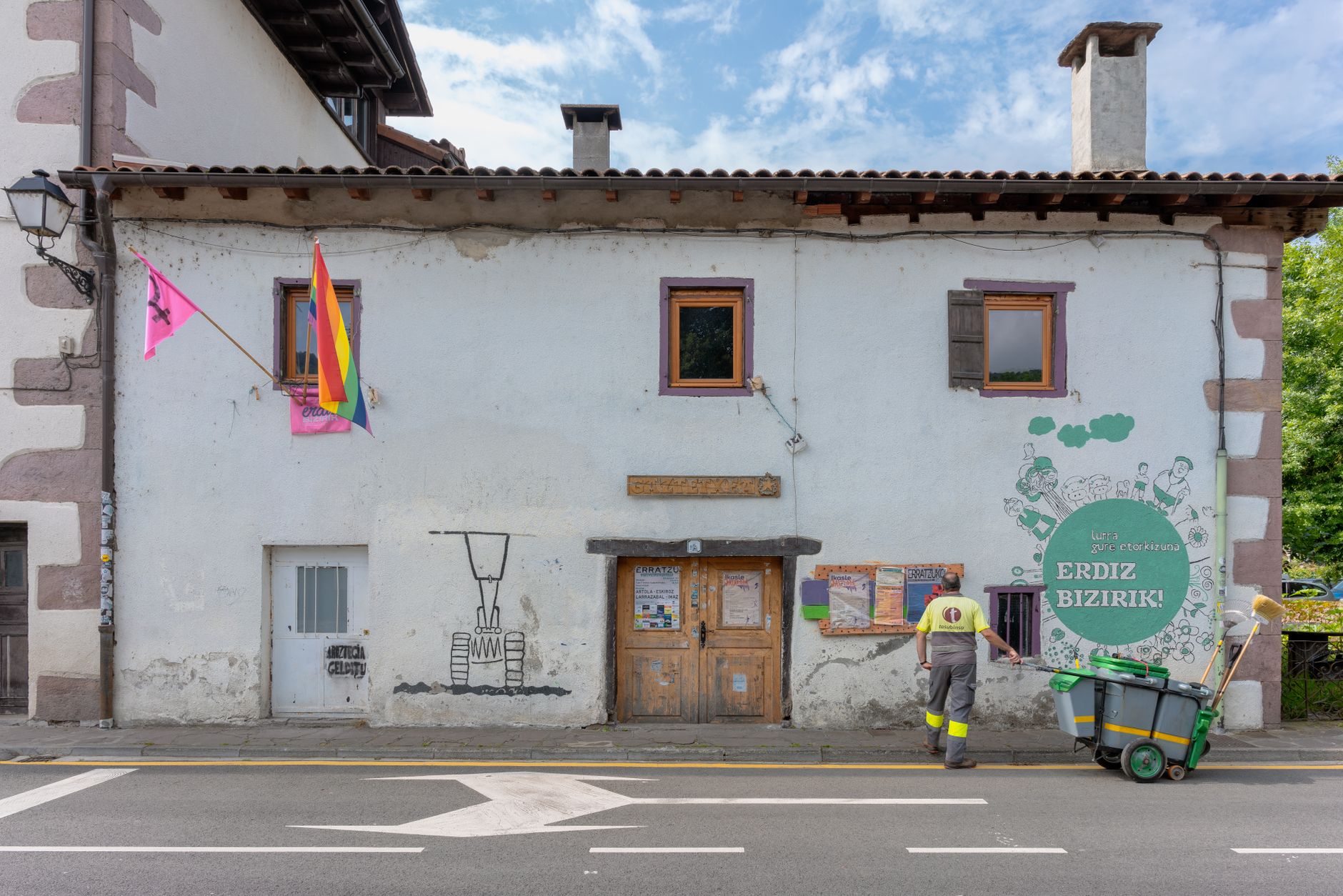 Le préfet des Pyrénées-Atlantiques ordonne l’effacement d’une fresque basque