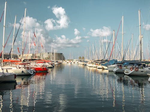 Foto d'estoc gratuïta de aigua, barca, cel