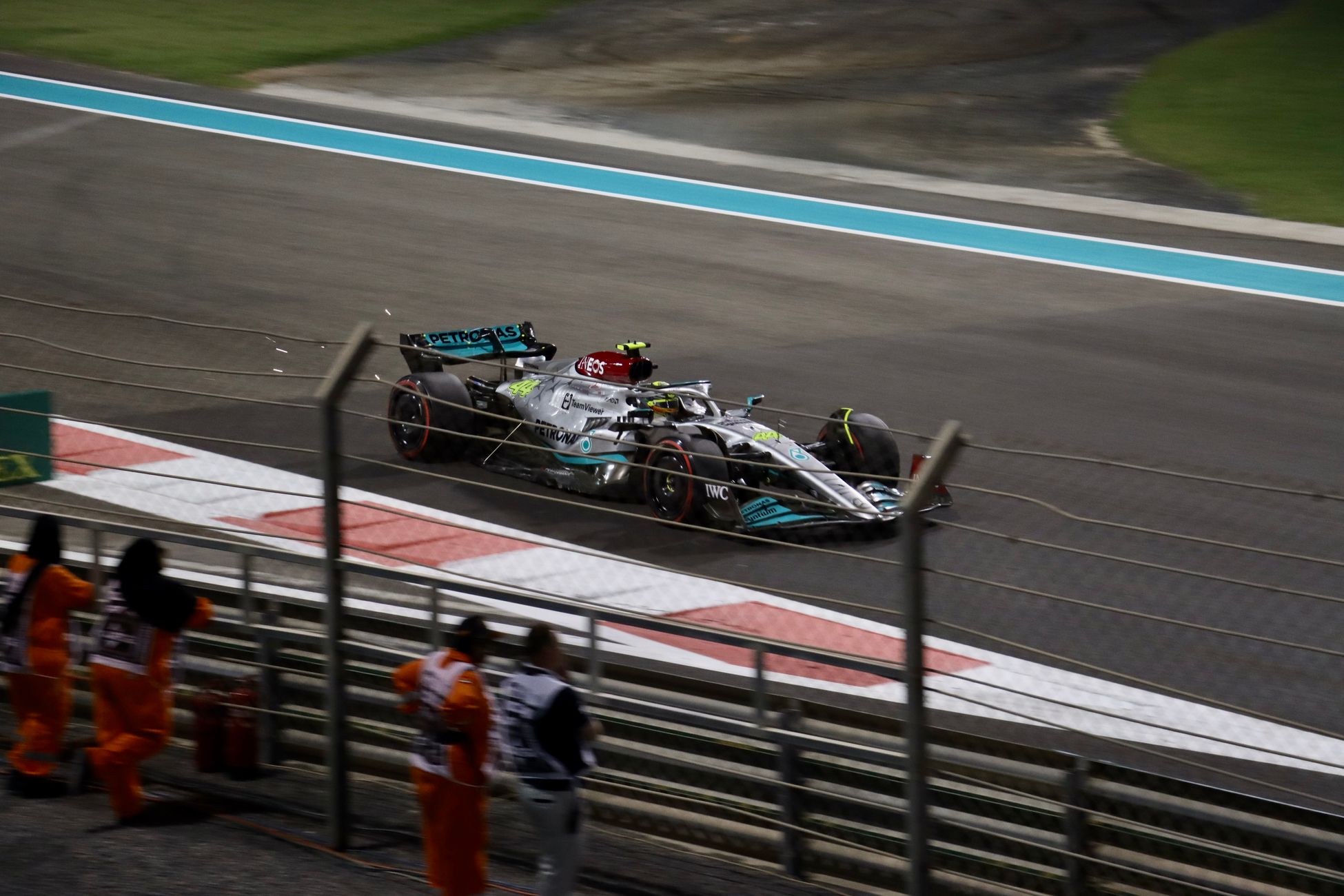 Antonelli start derde bij GP Catalonië, Hamilton verrast door Ferrari