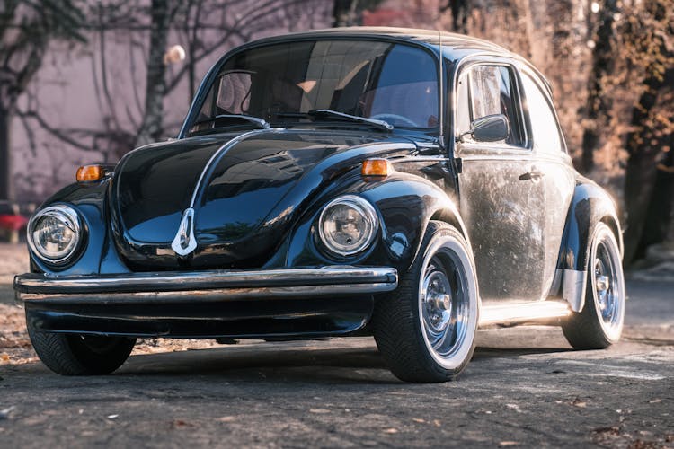 Black Volkswagen Beetle