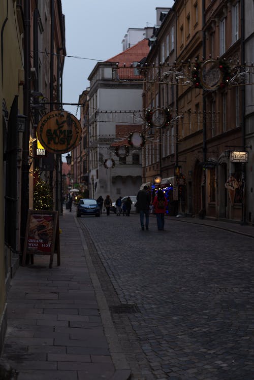 Бесплатное стоковое фото с aan lichtbak toevoegen, булыжник, вертикальный выстрел