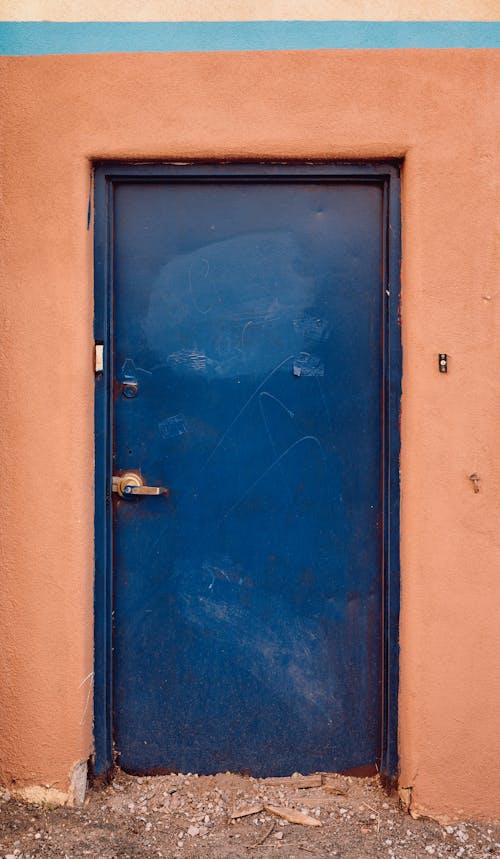 Gratis stockfoto met binnenkomst, blauw, buitenkant van het gebouw