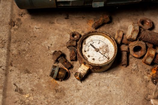 Old Pressure gauges 