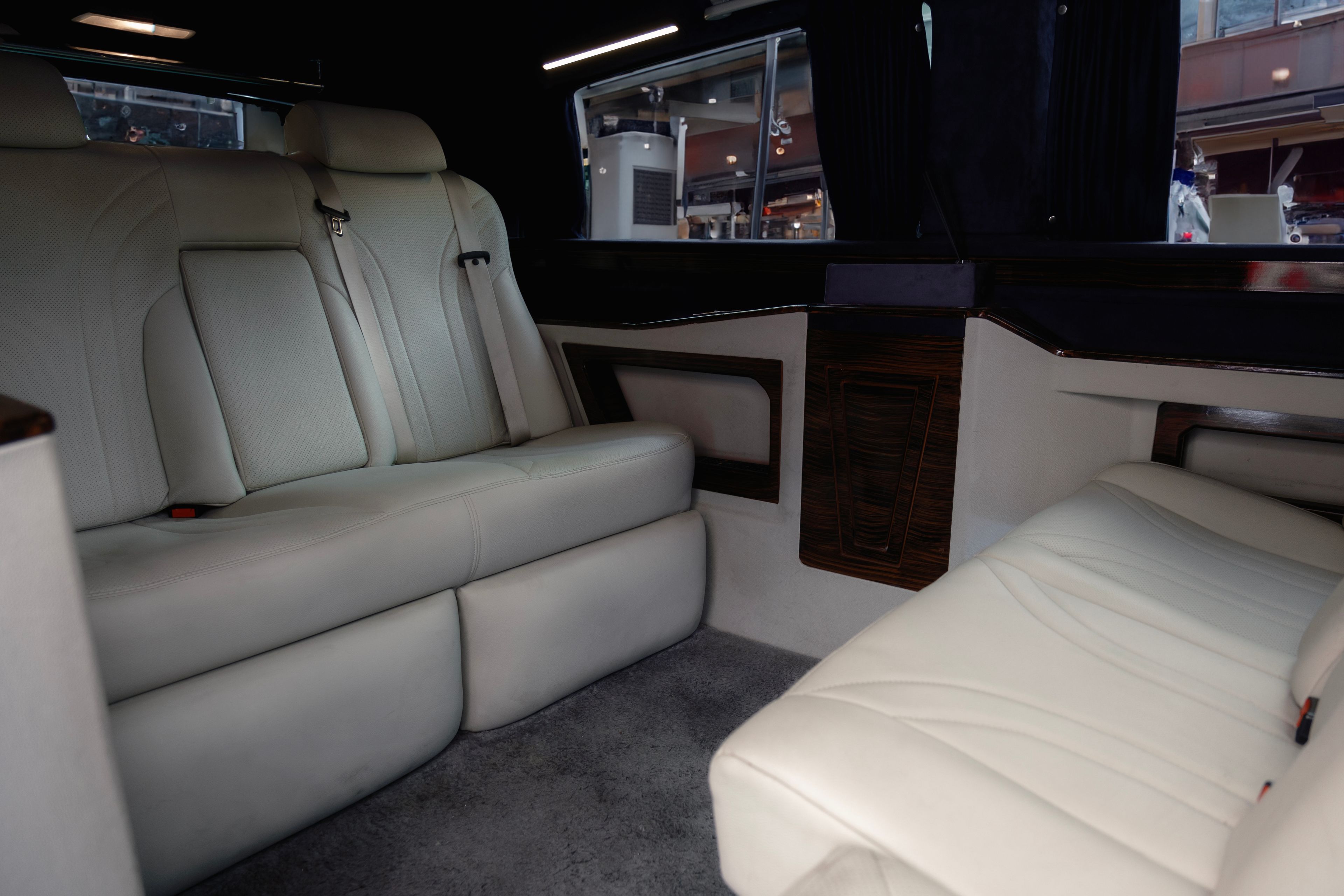 Mercedes-Benz V-Class chauffeur driven car