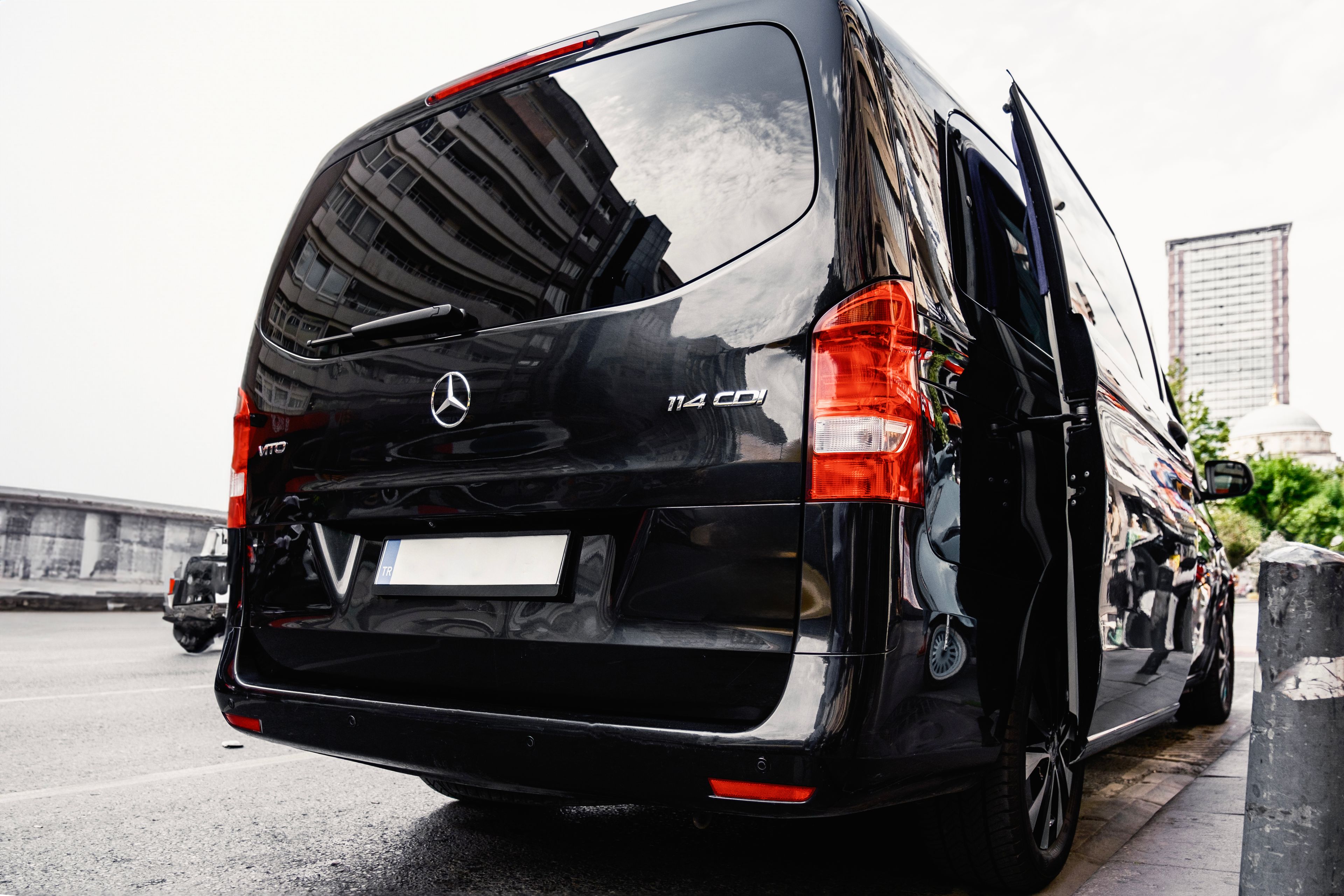 Mercedes-Benz V-Class chauffeur driven car