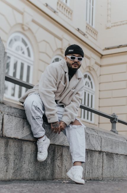Inspirasi Outfit Fashion Layering untuk Berbagai Acara Outdoor Inspirasi Outfit Fashion Layering untuk Berbagai Acara Outdoor