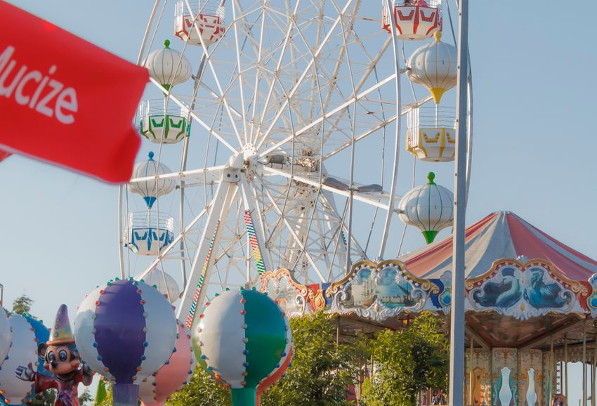 Online Casino: Spielautomaten und Live-Spiele im Überblick