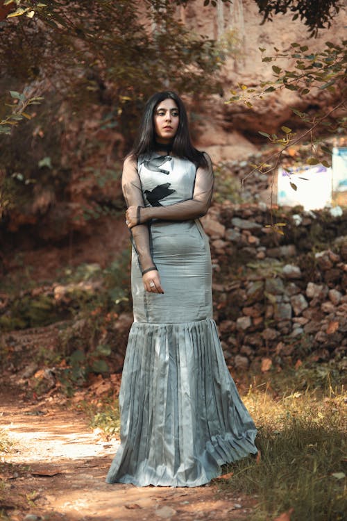 Silver dress photoshoot (model)