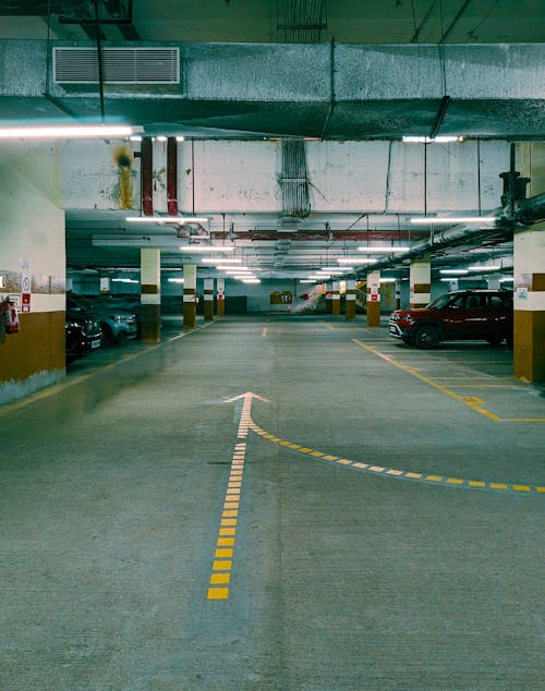 Fotos de stock gratuitas de aparcado, ciudad, ciudades