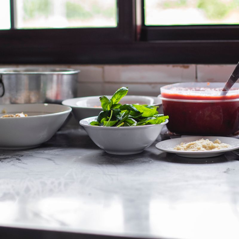 One-Pot Creamy Tomato and Basil Chicken Sauce
