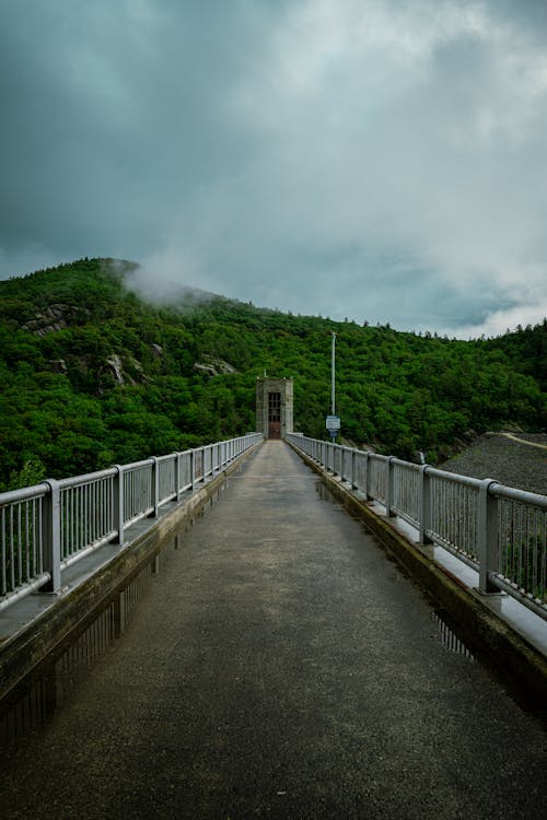 Fotobanka s bezplatnými fotkami na tému kopec, lávka, lávky