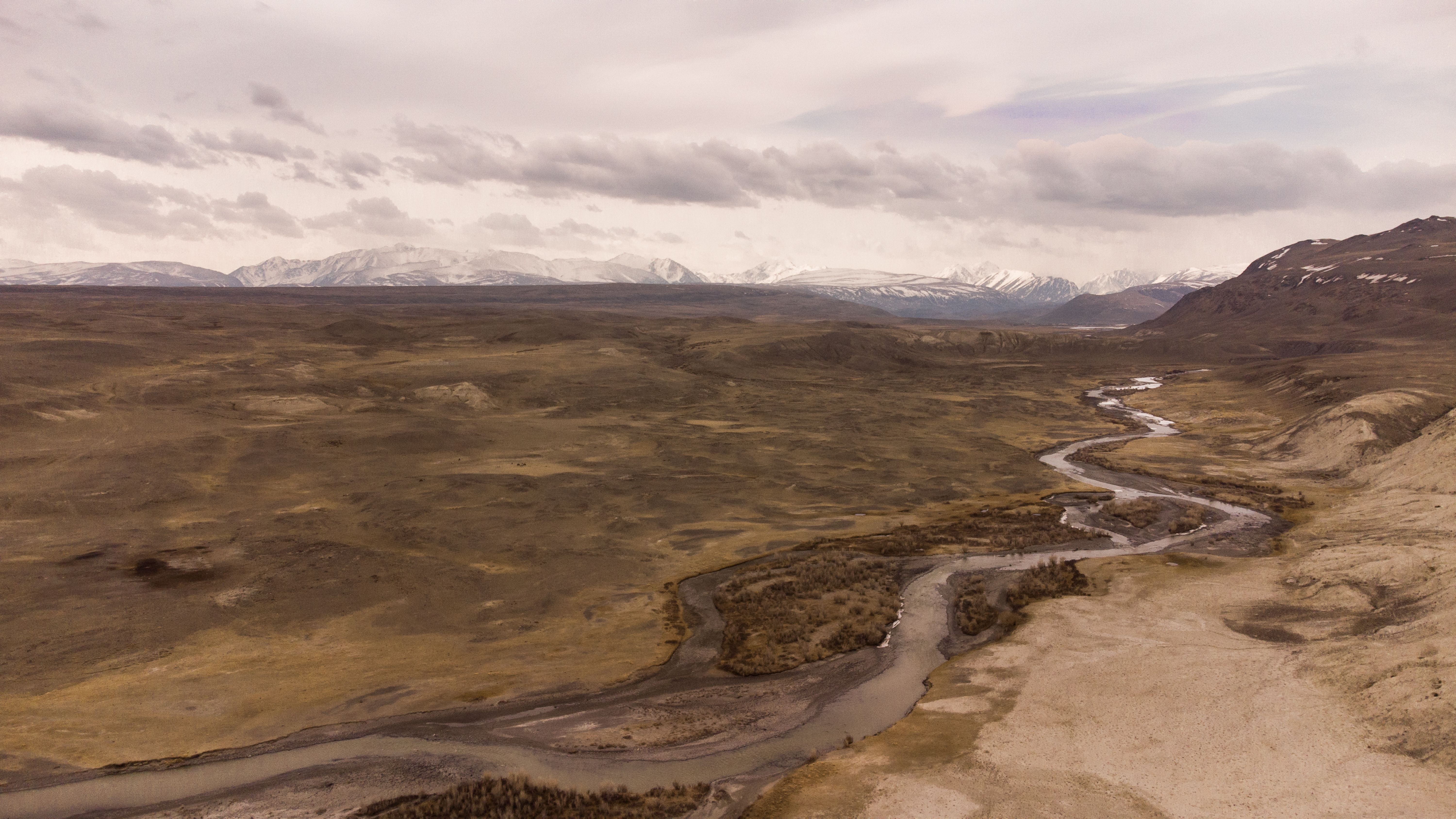 River on Plains · Free Stock Photo
