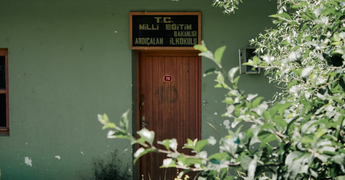 India: casos de RSE que apoyan educación rural y salud preventiva de largo plazo India: casos de RSE que apoyan educación rural y salud preventiva de largo plazo