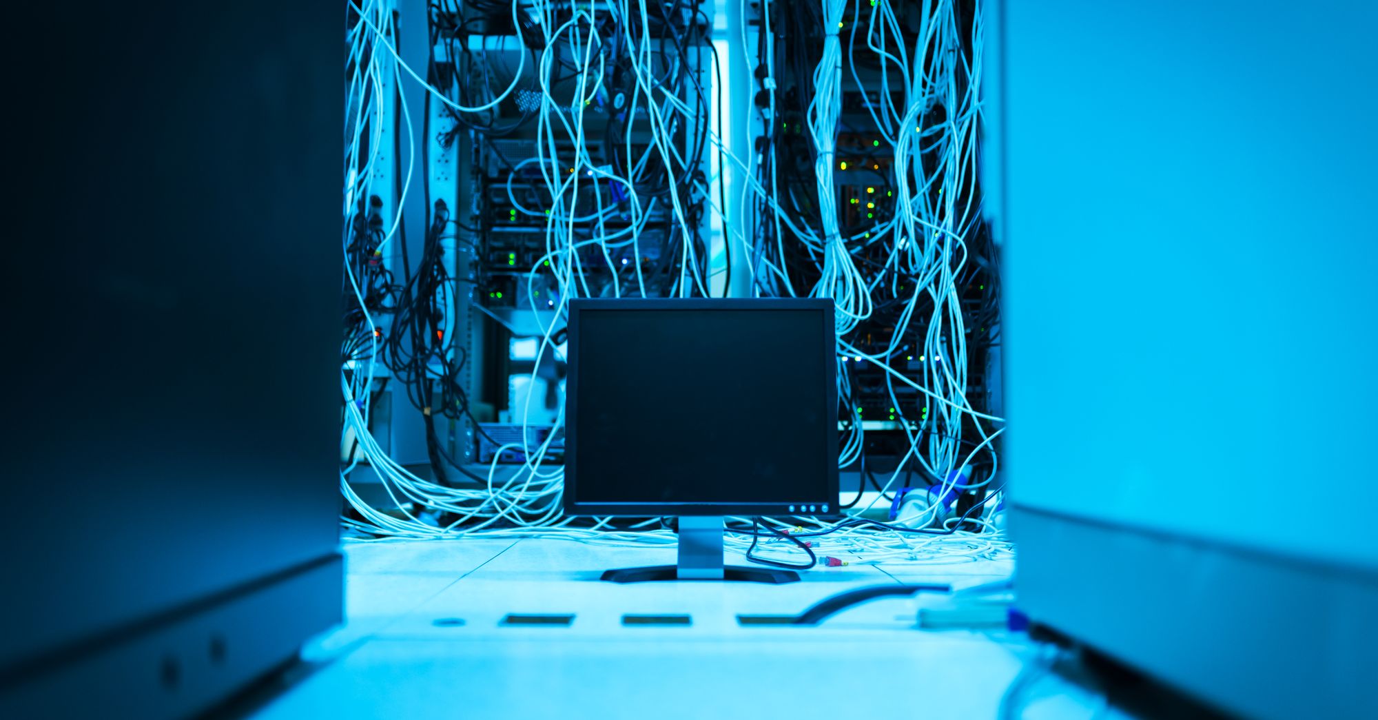 TD SYNNEX Surges 50% on AI Infrastructure Tailwind; Analysts Target $285