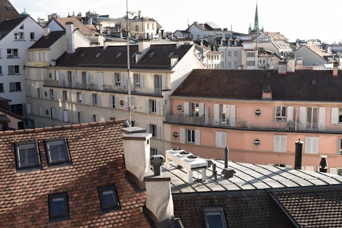 Darmowe zdjęcie z galerii z balkony, budynki, budynki mieszkalne