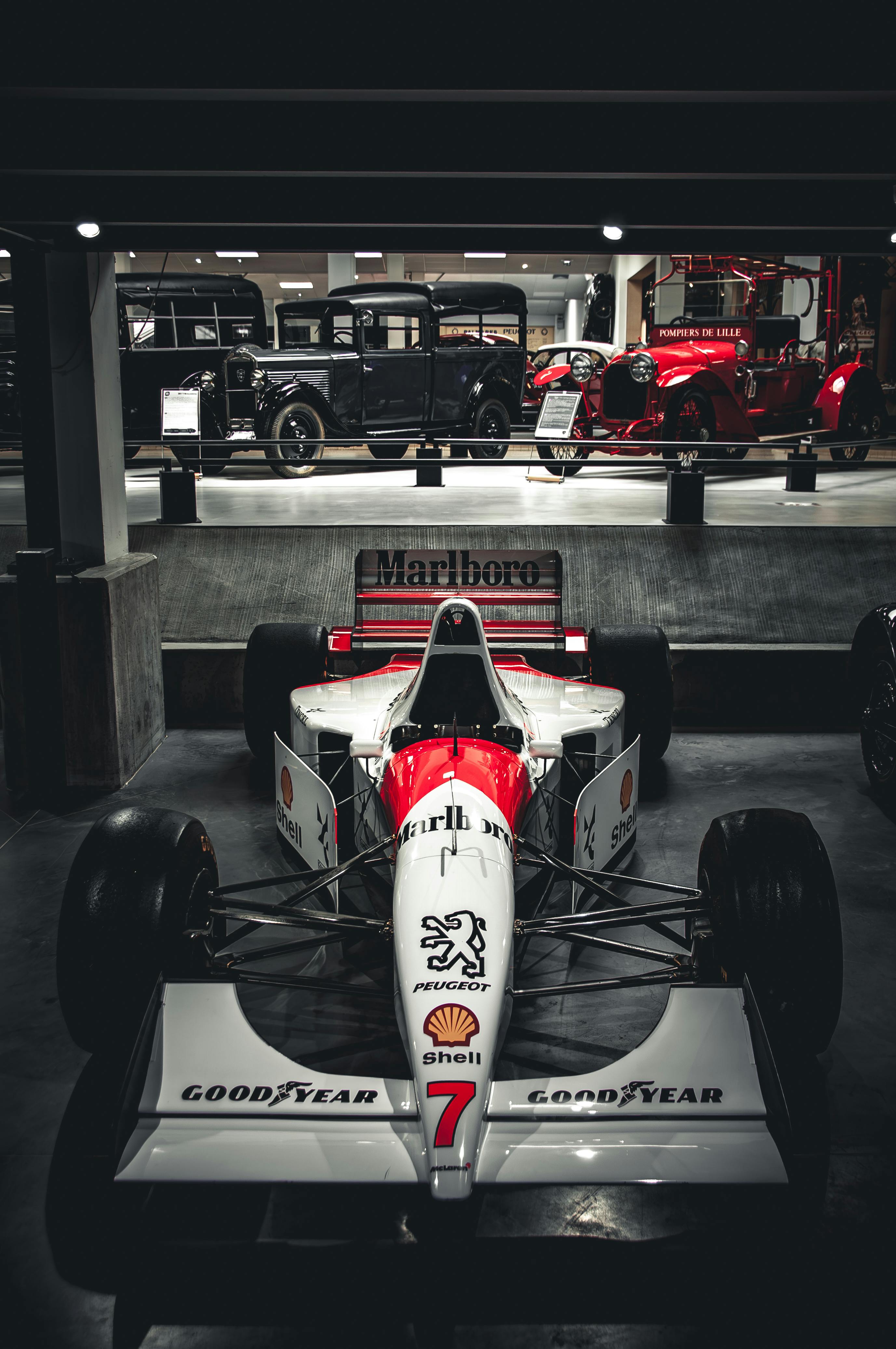 Marlboro Mclaren MP4/9 マクラーレン　プジョー もしも: 1994年 マクラーレン-ランボルギーニ MP4&frasl;9 : r&frasl;formula1