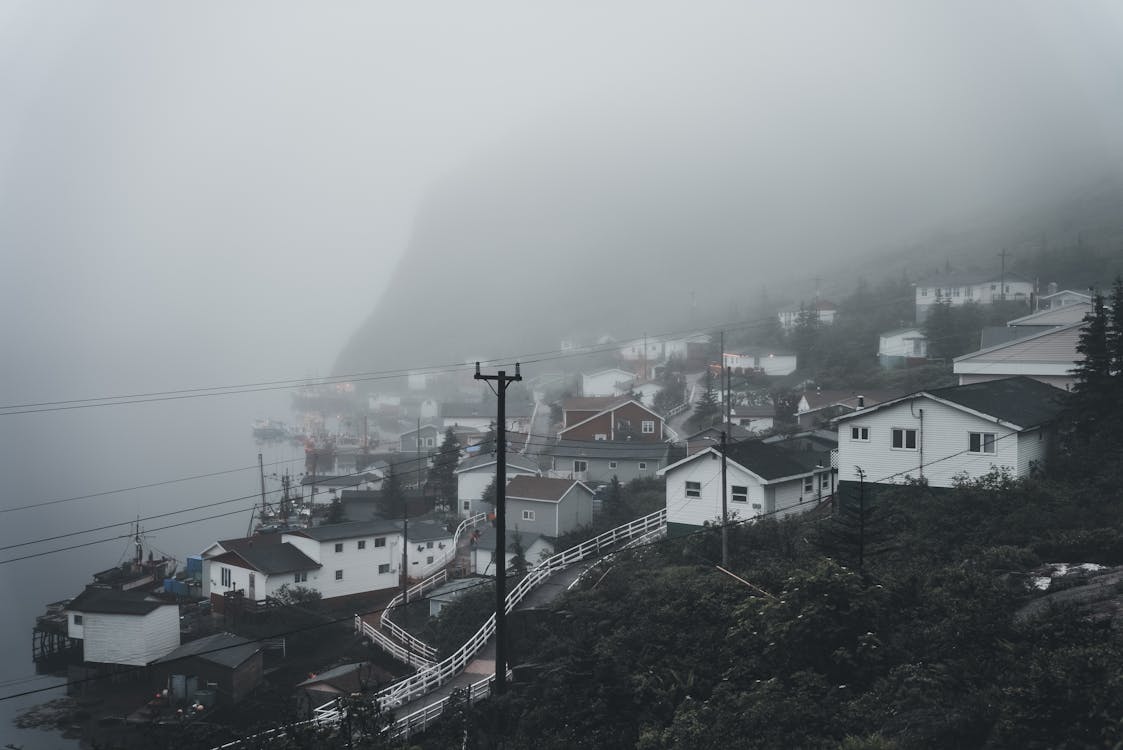 Kostenloses Stock Foto zu bewölkt, fischerdorf, fjord